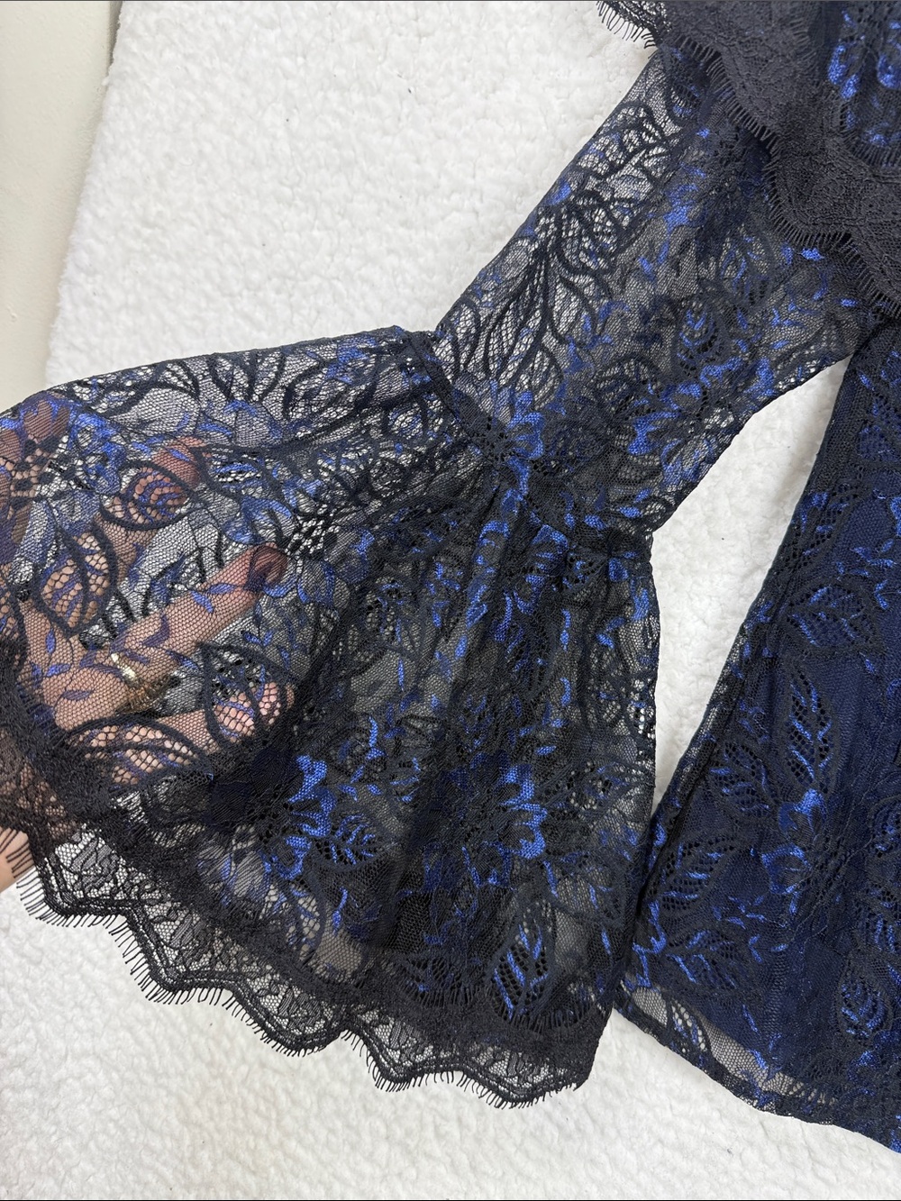 (J1)White House Black Market Off-the-Shoulder Lace and Blue Top 12P,Gothic Style - Picture 5 of 14